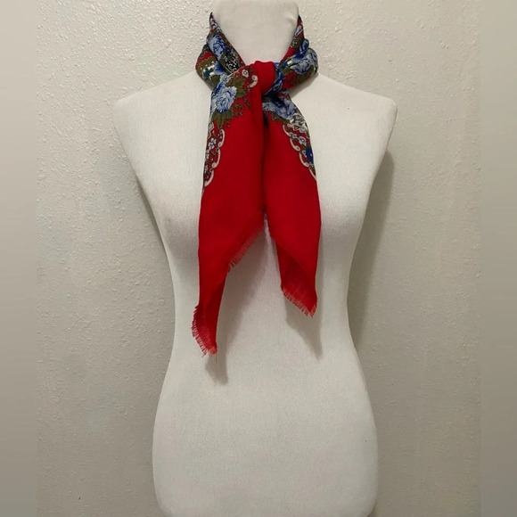 *Vintage* Echo Floral Wool Scarf in Excellent Used Condition - Made in Japan - Picture 2 of 4